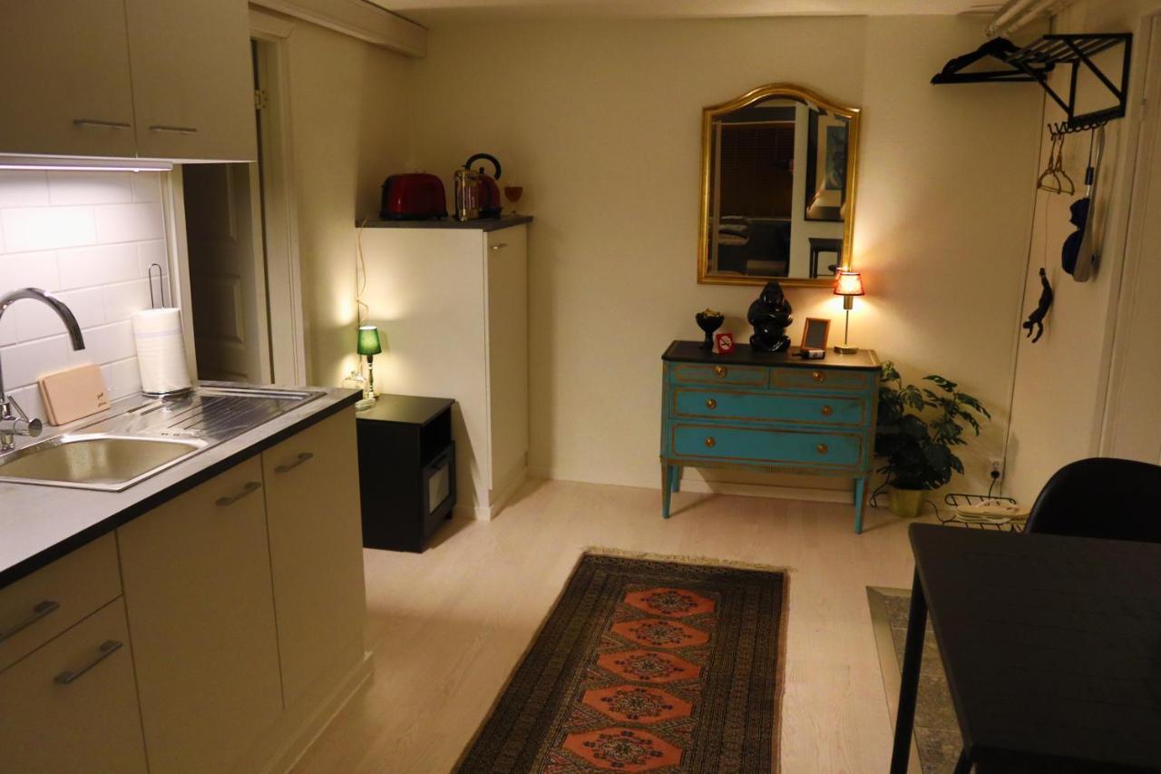 Goete'S B&B Tumba Extérieur photo
